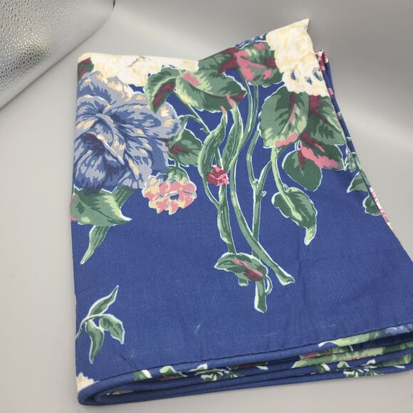 Wamsutta Set ( 2) King Pillow Shams Blue Floral Flowers piped Edge USA NEW - Picture 4 of 8